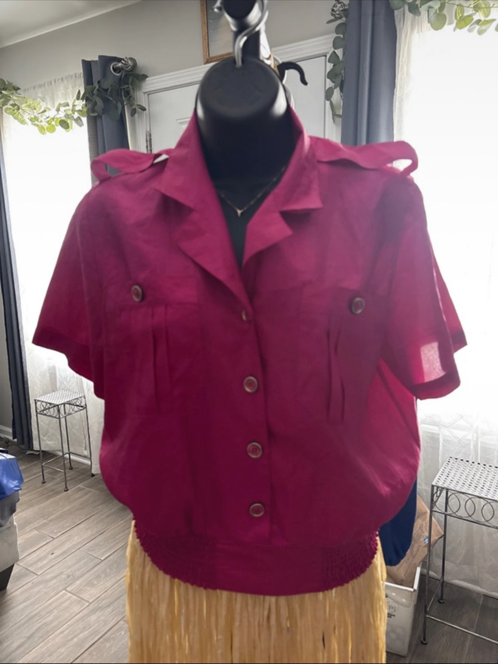 Laura & Jayne collection vintage Magenta Button-Front Short Sleeve Blouse